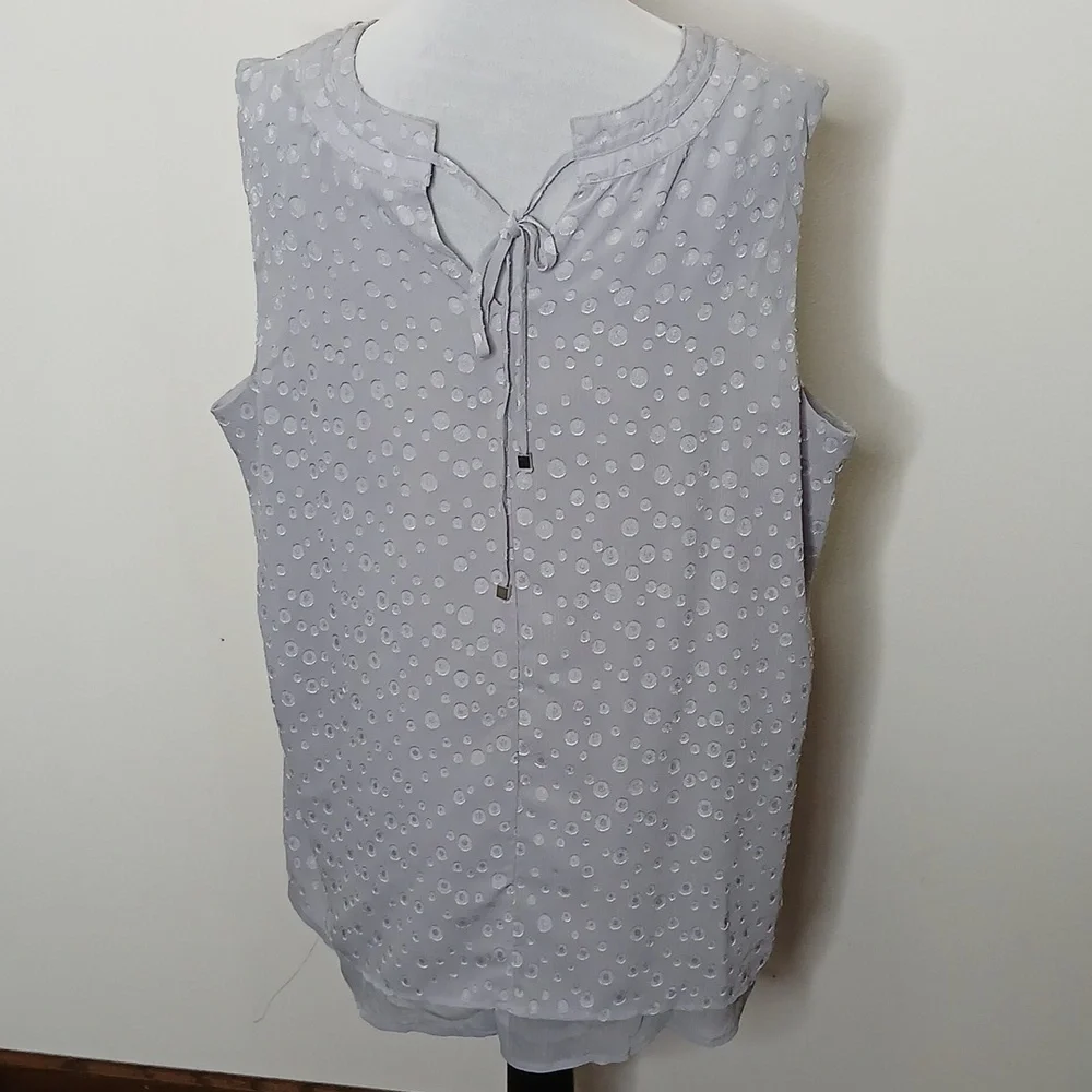 Roz& Ali lavender polka dot pleated blouse size 2X - Picture 6 of 16